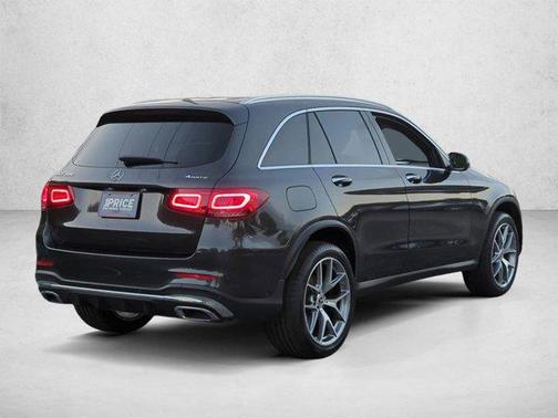 Graphite Grey Metallic 2022 Mercedes-Benz GLC 300 4MATIC