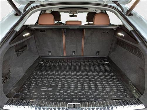 2021 Audi Q8 55 Premium Plus
