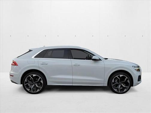 2021 Audi Q8 55 Premium Plus