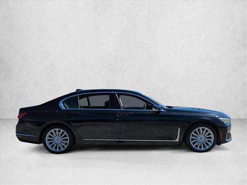 Black Sapphire Metallic 2021 BMW 745e xDrive