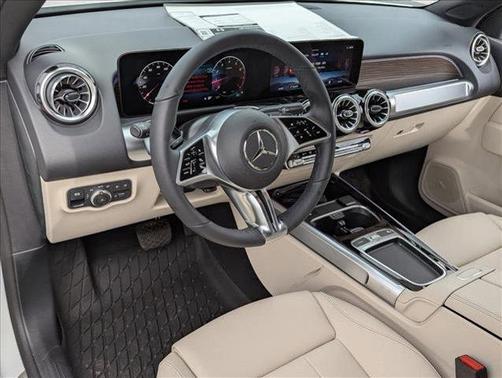 Polar White 2026 Mercedes-Benz GLB 250 Base