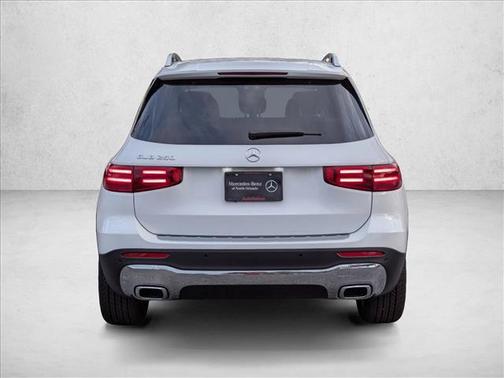 Polar White 2026 Mercedes-Benz GLB 250 Base