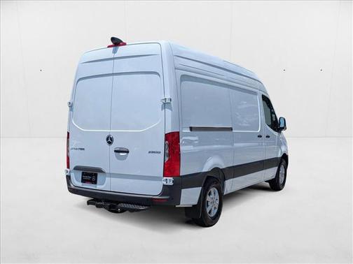 2025 Mercedes-Benz Sprinter 2500 Standard Roof