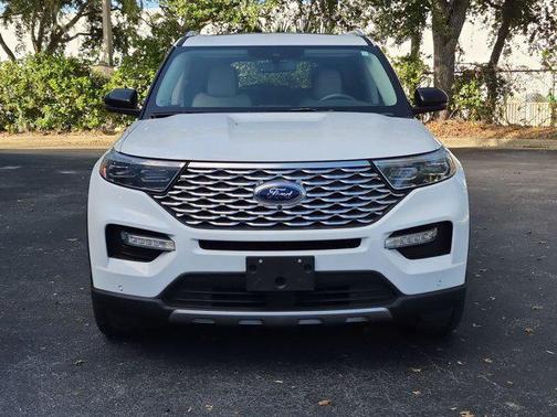 Star White Metallic Tri-Coat 2023 Ford Explorer Platinum