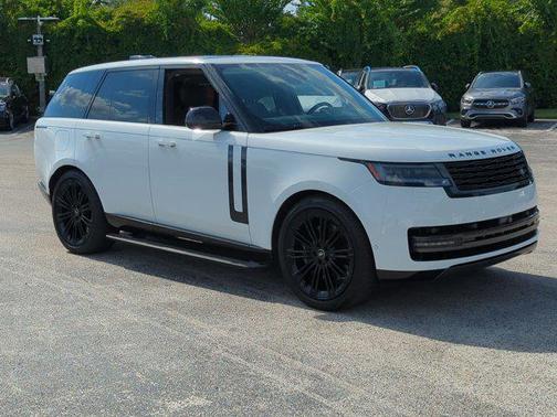 Fuji White [White] 2024 Land Rover Range Rover P530 Autobiography