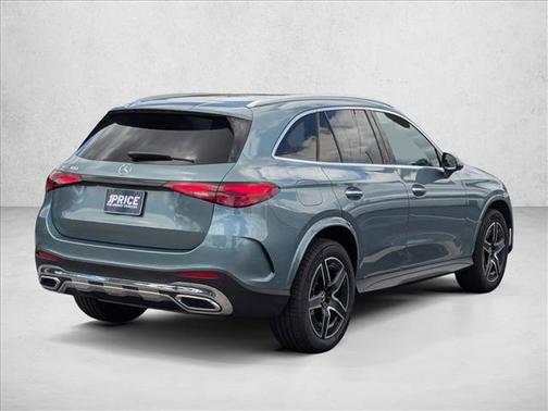Verde Silver Metallic 2026 Mercedes-Benz GLC 300 Base