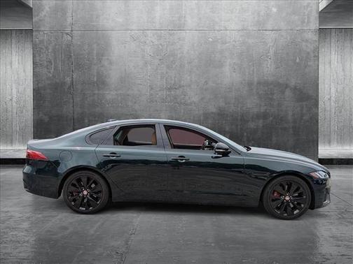 2022 Jaguar XF SE P250 RWD Automatic