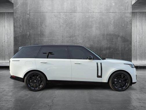 2024 Land Rover Range Rover P400 SE
