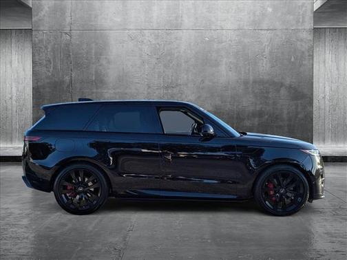 2024 Land Rover Range Rover Sport SE