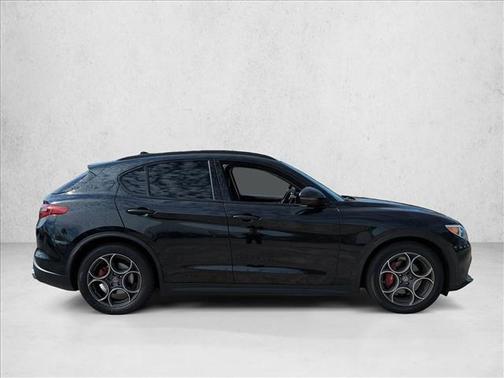 2018 Alfa Romeo Stelvio Sport