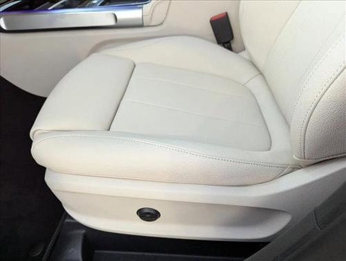 Cirrus Silver Metallic 2026 Mercedes-Benz GLB 250 Base