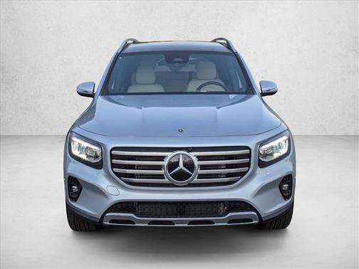 Cirrus Silver Metallic 2026 Mercedes-Benz GLB 250 Base