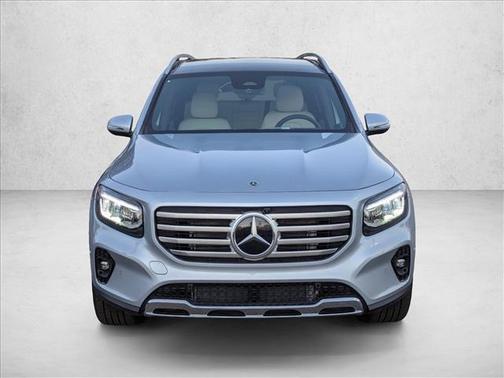 Cirrus Silver Metallic 2026 Mercedes-Benz GLB 250 Base