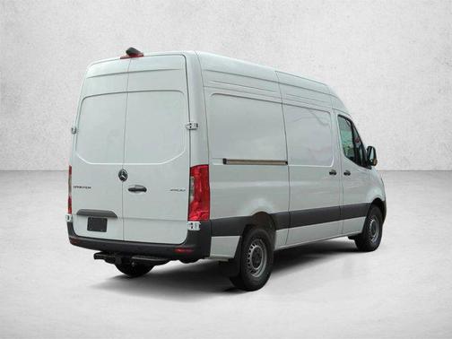 Arctic White 2026 Mercedes-Benz Sprinter 2500 Standard Roof