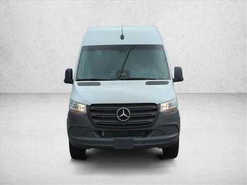 Arctic White 2026 Mercedes-Benz Sprinter 2500 Standard Roof