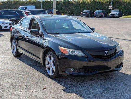 2013 Acura ILX 2.0L w/Premium Package