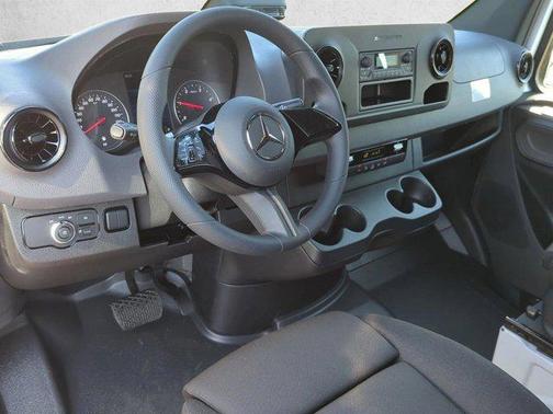 Arctic White 2026 Mercedes-Benz Sprinter 2500 Standard Roof
