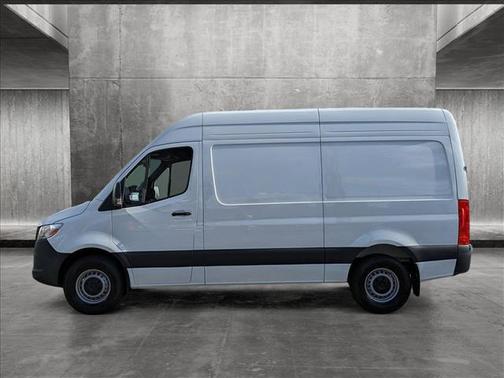 2025 Mercedes-Benz Sprinter 2500 Standard Roof
