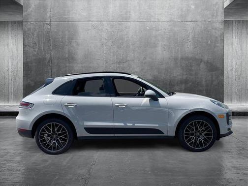 2020 Porsche Macan Base