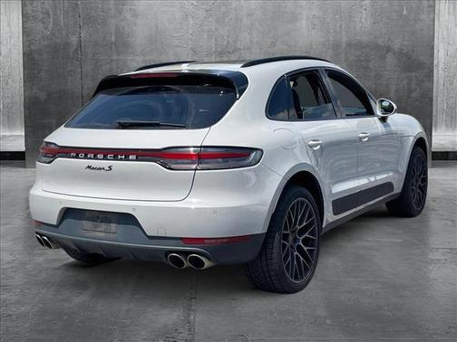2020 Porsche Macan Base