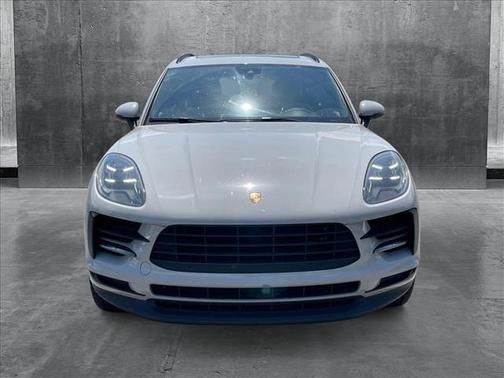 2020 Porsche Macan Base