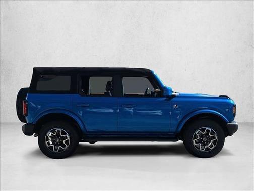 Velocity Blue Metallic 2024 Ford Bronco Outer Banks