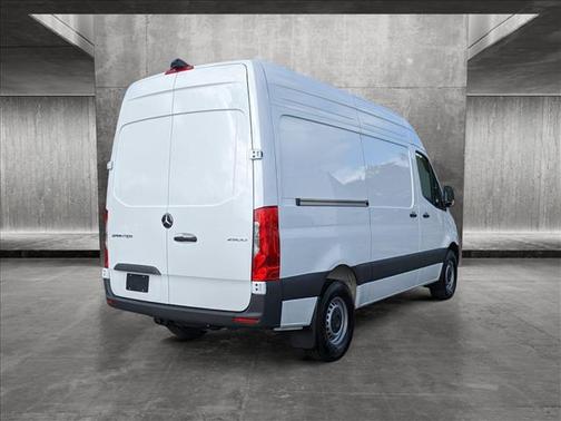 2025 Mercedes-Benz Sprinter 2500 Standard Roof