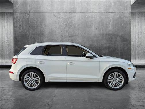 2018 Audi Q5 2.0T Premium Plus