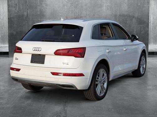 2018 Audi Q5 2.0T Premium Plus