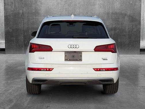 2018 Audi Q5 2.0T Premium Plus