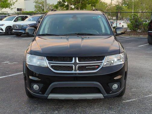 Pitch Black Clearcoat 2019 Dodge Journey SE