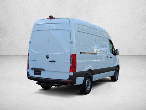 Arctic White 2026 Mercedes-Benz Sprinter 2500 Standard Roof