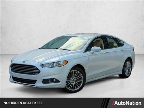 White Platinum Metallic Tri-Coat 2015 Ford Fusion SE