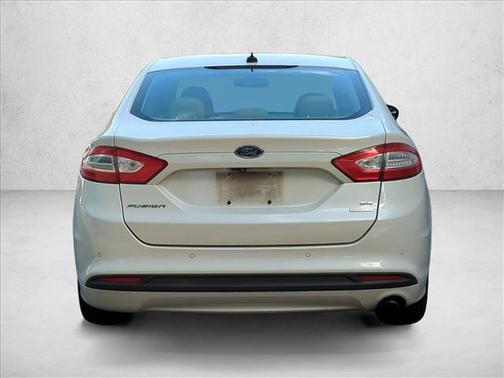 White Platinum Metallic Tri-Coat 2015 Ford Fusion SE