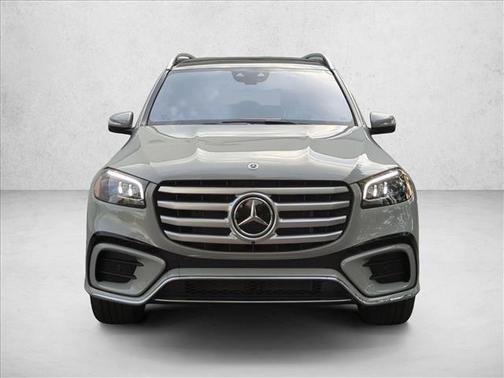 MANUFAKTUR Alpine Grey 2026 Mercedes-Benz GLS 580 4MATIC