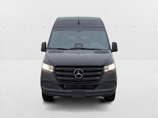 2025 Mercedes-Benz Sprinter 2500 Standard Roof