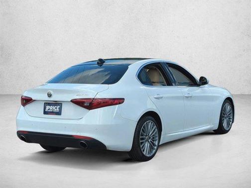 Alfa White 2019 Alfa Romeo Giulia Ti Lusso