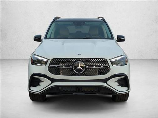 MANUFAKTUR Moonlight White Metallic 2026 Mercedes-Benz GLE 450 4MATIC