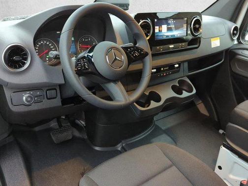 Arctic White 2026 Mercedes-Benz Sprinter 2500 High Roof