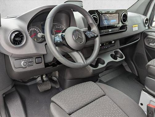 2026 Mercedes-Benz Sprinter 2500 Standard Roof