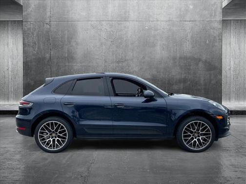 2020 Porsche Macan Base