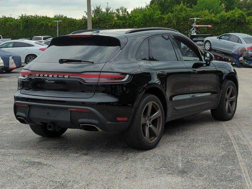 Jet Black Metallic 2025 Porsche Macan Macan