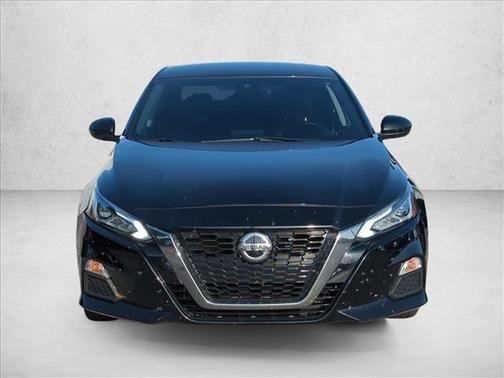Super Black 2022 Nissan Altima SR FWD