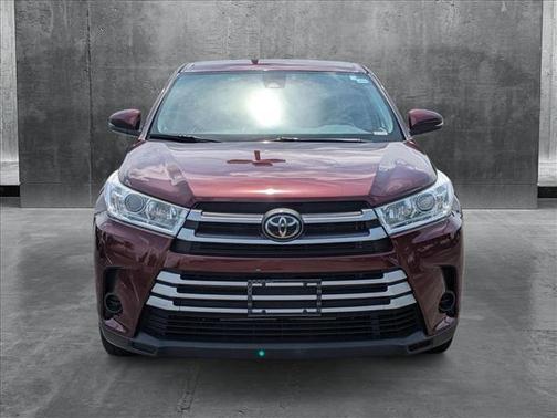 2018 Toyota Highlander LE I4