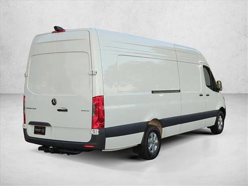Arctic White 2026 Mercedes-Benz Sprinter 2500 High Roof