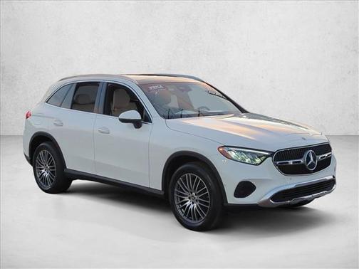 Polar White 2026 Mercedes-Benz GLC 300 Base