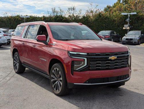 2025 Chevrolet Suburban 4WD High Country