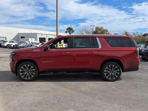 2025 Chevrolet Suburban 4WD High Country