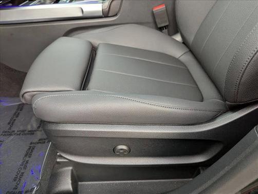 2025 Mercedes-Benz GLB 250 Base