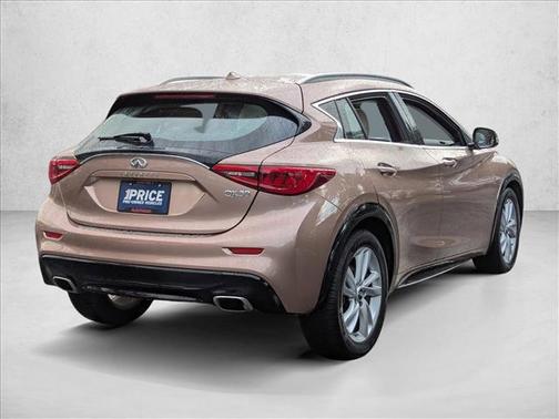 2018 INFINITI QX30 Premium